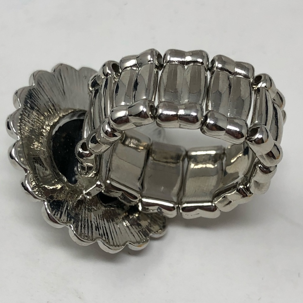 Expandable Flower Ring - Picture 4 of 6